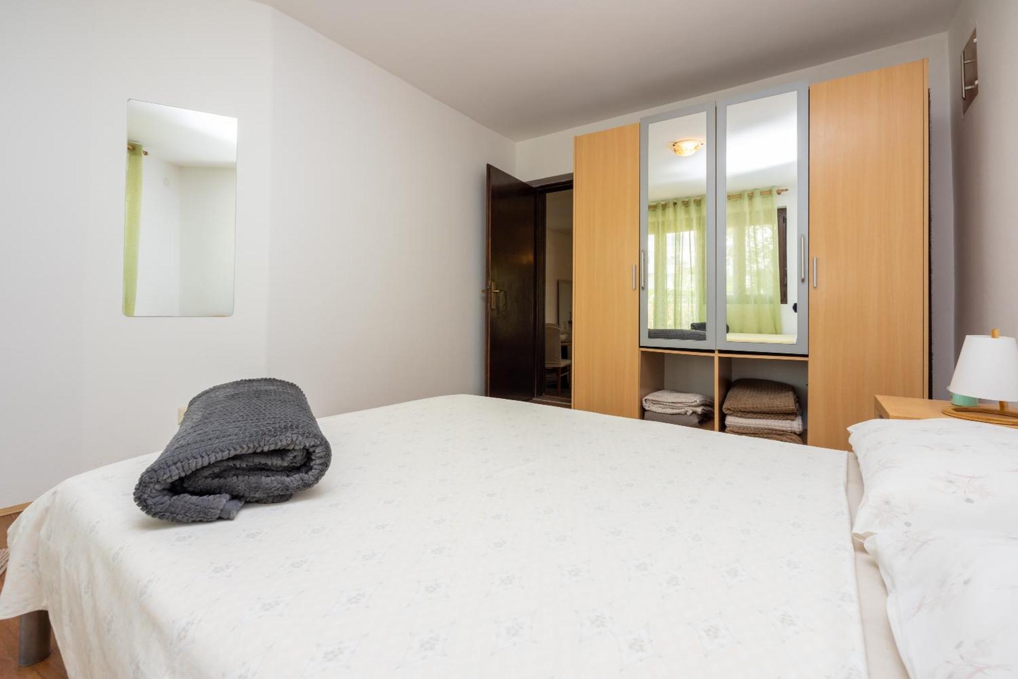Apartment Dom Jadranovo Exterior photo