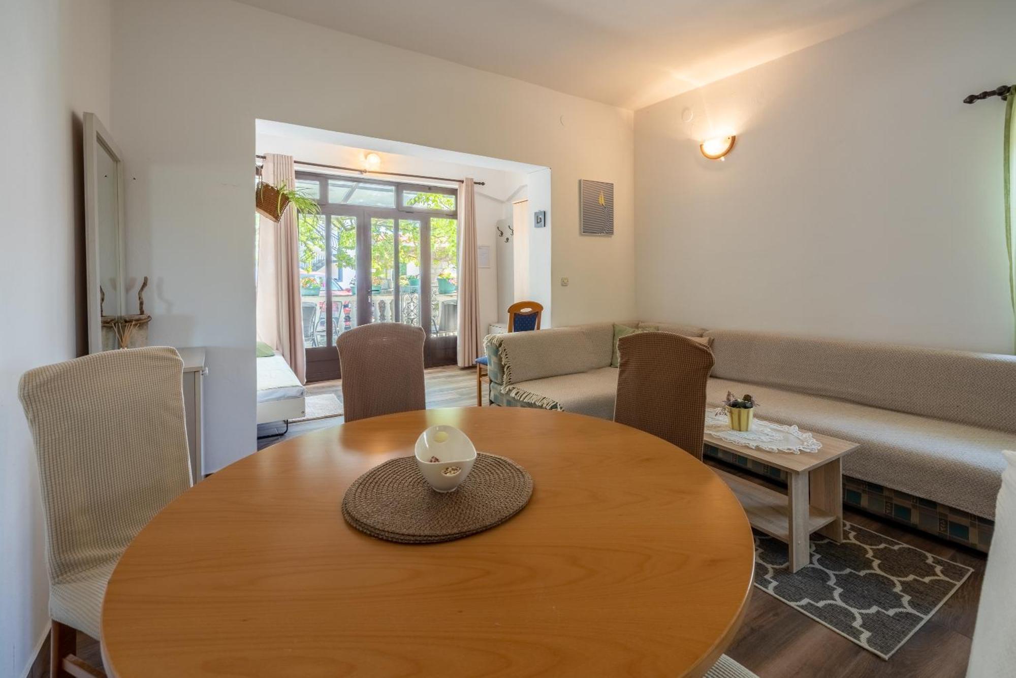 Apartment Dom Jadranovo Exterior photo